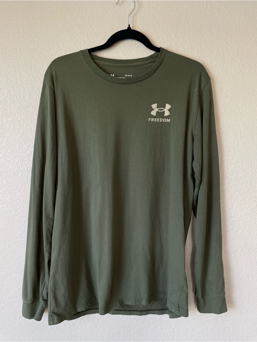 Under Armour Men’s Freedom Flag Graphic Long Sleeve Shirt Large Olive